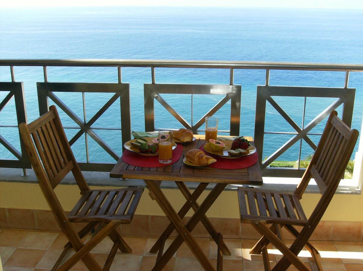 Oceanfront Apartment Фуншал Экстерьер фото