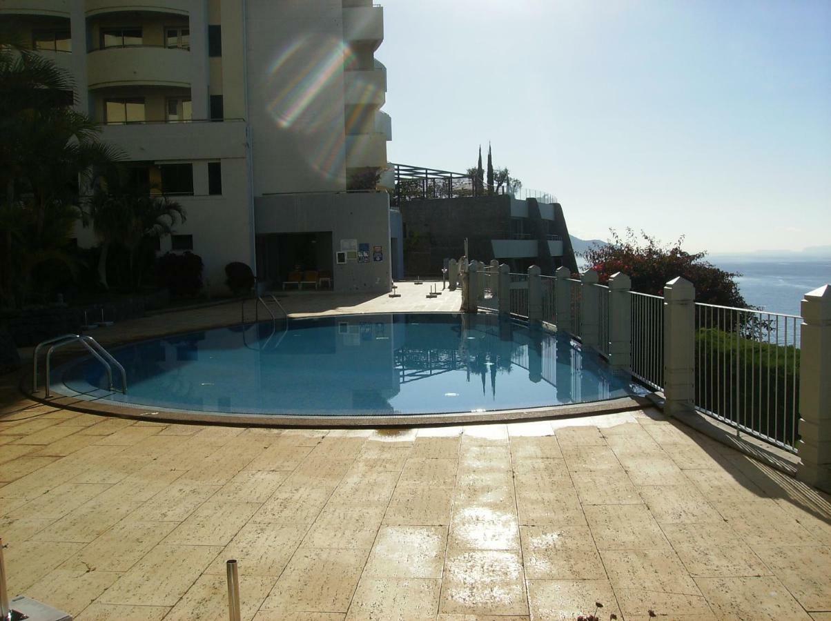 Oceanfront Apartment Фуншал Экстерьер фото